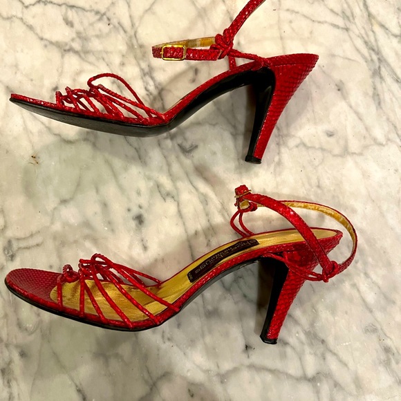 Vintage 80s Red Strappy Heels.  Shoe Strings by Arsho size 7 1/2  or 7.5 - Picture 5 of 6